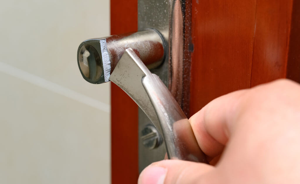How to Avoid and Fix a Broken Lock: An Expert Guide